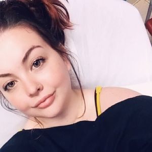 Meet your Posher, Katelyn